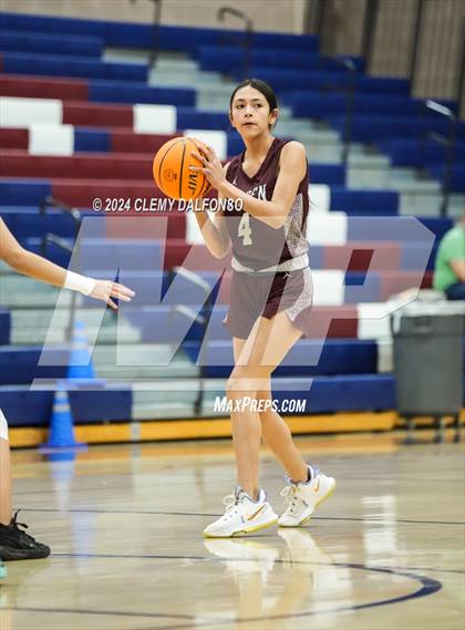 Thumbnail 2 in Golden vs Dakota Ridge (Jeffco 4A/5A mini Tournament) photogallery.