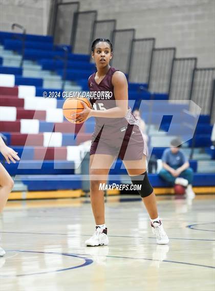 Thumbnail 3 in Golden vs Dakota Ridge (Jeffco 4A/5A mini Tournament) photogallery.