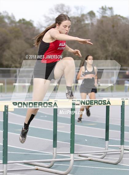 Thumbnail 3 in Capital Valley Conference 1A Meet photogallery.