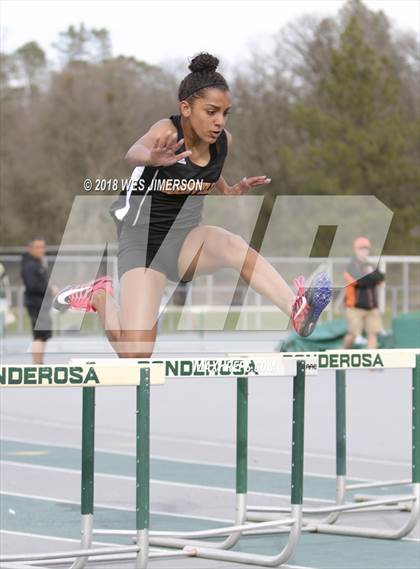 Thumbnail 2 in Capital Valley Conference 1A Meet photogallery.