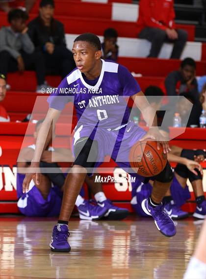 Thumbnail 3 in Oak Park vs. St. Anthony (Ryse Williams/Pac Shores Tournament) photogallery.