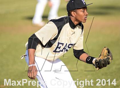Thumbnail 1 in Rowlett vs Plano East (Highland Park Scotland Yard Classic) photogallery.
