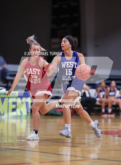 Thumbnail 1 in Washington/North Idaho 2019 All-Stars  East 2A/3A vs. West 2A/3A (Lib. Lk. Wash) photogallery.