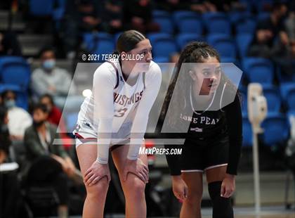 Thumbnail 3 in Lone Peak vs. Herriman (UHSAA 6A Semifinal) photogallery.