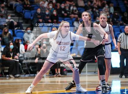 Thumbnail 3 in Lone Peak vs. Herriman (UHSAA 6A Semifinal) photogallery.