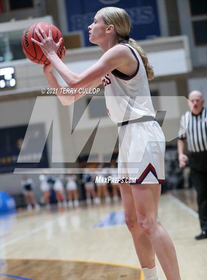 Thumbnail 3 in Lone Peak vs. Herriman (UHSAA 6A Semifinal) photogallery.