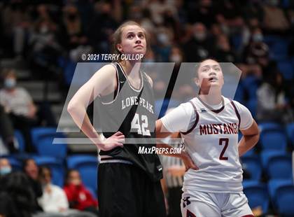 Thumbnail 3 in Lone Peak vs. Herriman (UHSAA 6A Semifinal) photogallery.