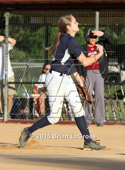 Thumbnail 1 in Walton vs. West Nassau (FHSAA 4A Regional Final) photogallery.