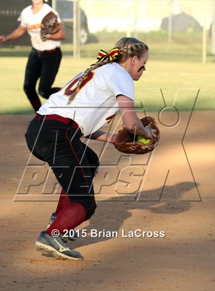 Thumbnail 2 in Walton vs. West Nassau (FHSAA 4A Regional Final) photogallery.