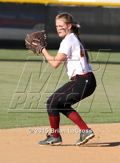 Thumbnail 2 in Walton vs. West Nassau (FHSAA 4A Regional Final) photogallery.