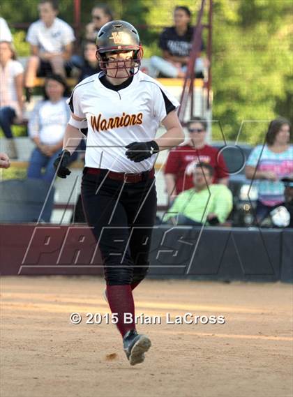 Thumbnail 2 in Walton vs. West Nassau (FHSAA 4A Regional Final) photogallery.