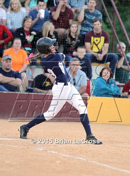 Thumbnail 1 in Walton vs. West Nassau (FHSAA 4A Regional Final) photogallery.