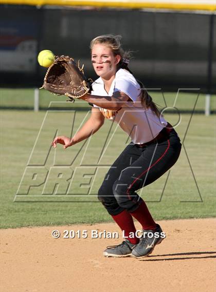 Thumbnail 1 in Walton vs. West Nassau (FHSAA 4A Regional Final) photogallery.