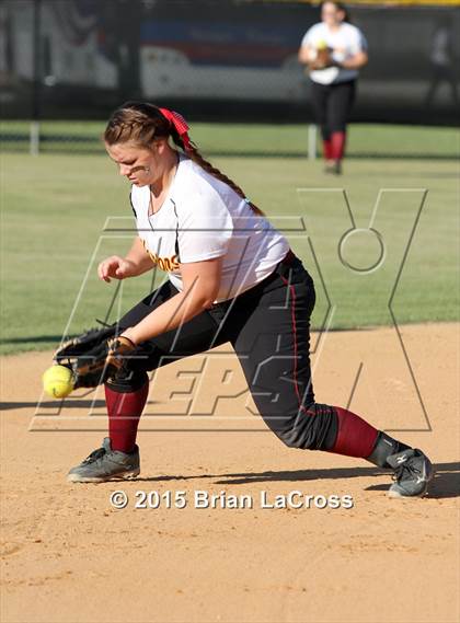Thumbnail 1 in Walton vs. West Nassau (FHSAA 4A Regional Final) photogallery.