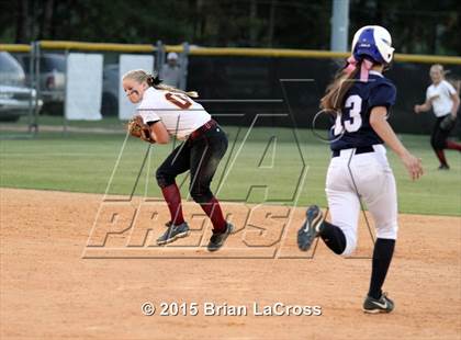Thumbnail 2 in Walton vs. West Nassau (FHSAA 4A Regional Final) photogallery.