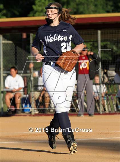 Thumbnail 1 in Walton vs. West Nassau (FHSAA 4A Regional Final) photogallery.