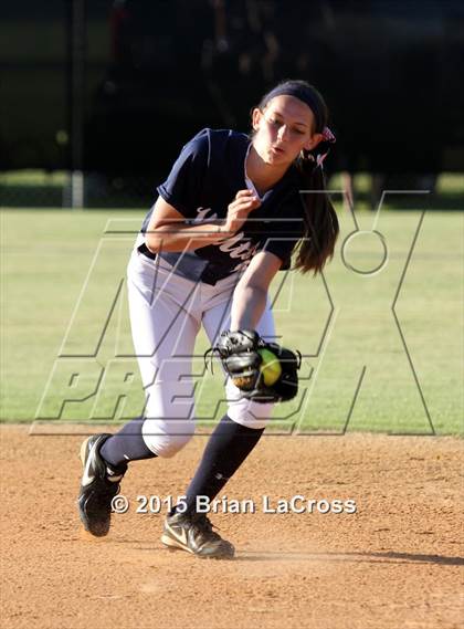 Thumbnail 1 in Walton vs. West Nassau (FHSAA 4A Regional Final) photogallery.