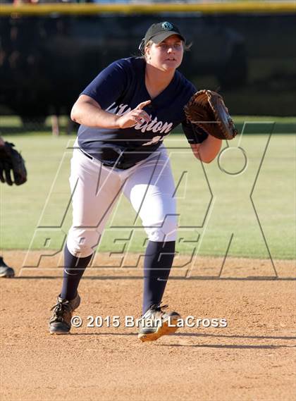 Thumbnail 2 in Walton vs. West Nassau (FHSAA 4A Regional Final) photogallery.