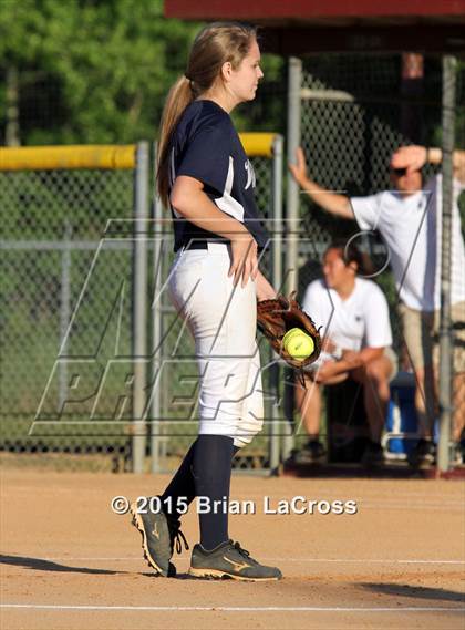 Thumbnail 2 in Walton vs. West Nassau (FHSAA 4A Regional Final) photogallery.