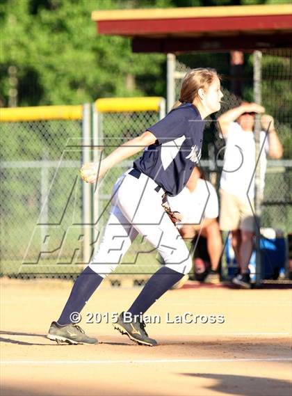 Thumbnail 3 in Walton vs. West Nassau (FHSAA 4A Regional Final) photogallery.