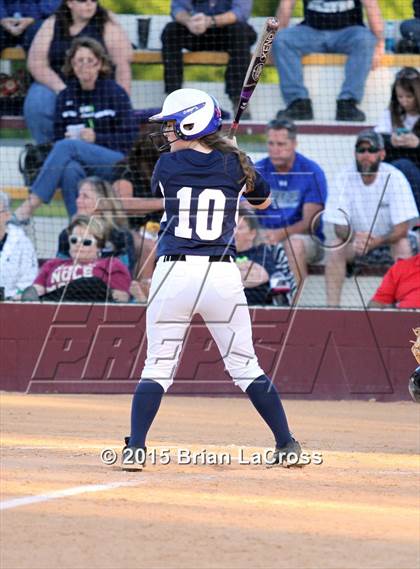 Thumbnail 2 in Walton vs. West Nassau (FHSAA 4A Regional Final) photogallery.