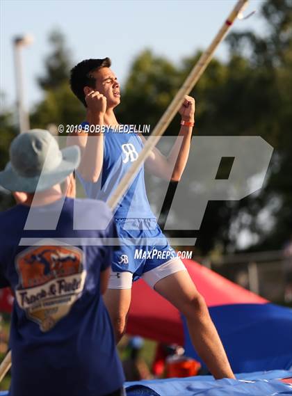 Thumbnail 1 in CIF State Track and Field (Boys) photogallery.
