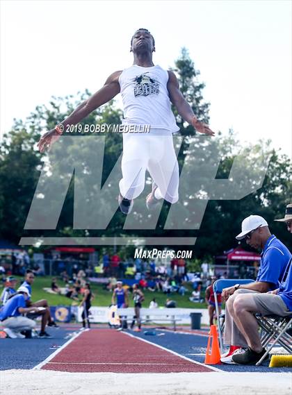 Thumbnail 1 in CIF State Track and Field (Boys) photogallery.