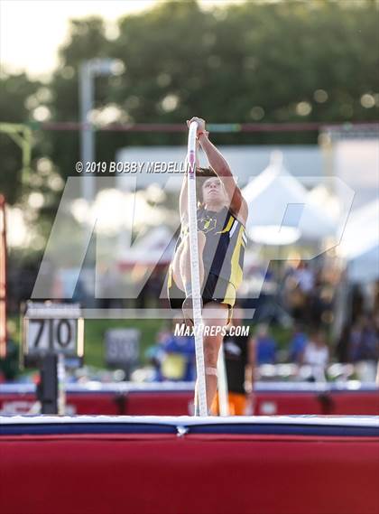 Thumbnail 3 in CIF State Track and Field (Boys) photogallery.