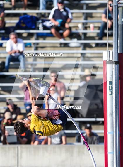 Thumbnail 1 in CIF State Track and Field (Boys) photogallery.