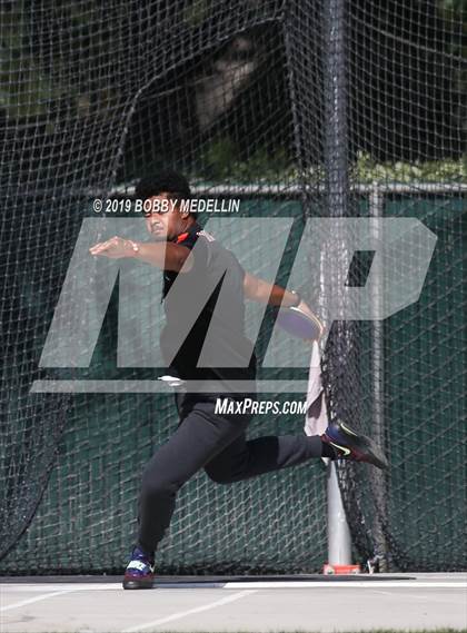 Thumbnail 2 in CIF State Track and Field (Boys) photogallery.