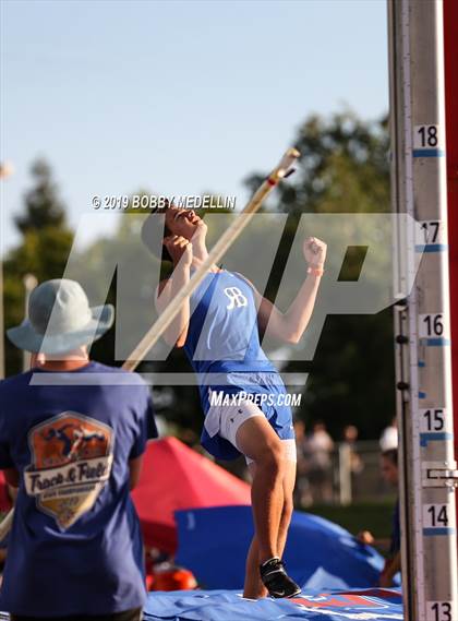 Thumbnail 3 in CIF State Track and Field (Boys) photogallery.