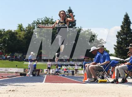 Thumbnail 1 in CIF State Track and Field (Boys) photogallery.