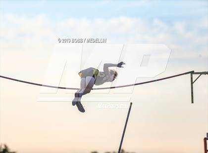 Thumbnail 2 in CIF State Track and Field (Boys) photogallery.