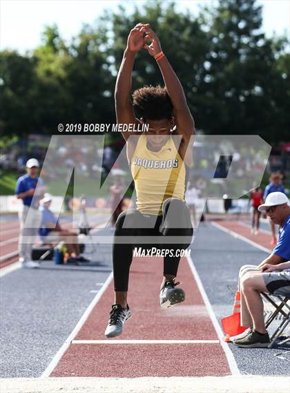 Thumbnail 2 in CIF State Track and Field (Boys) photogallery.