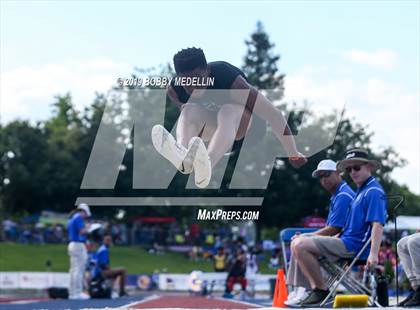 Thumbnail 2 in CIF State Track and Field (Boys) photogallery.
