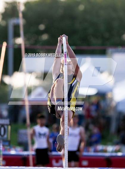 Thumbnail 2 in CIF State Track and Field (Boys) photogallery.