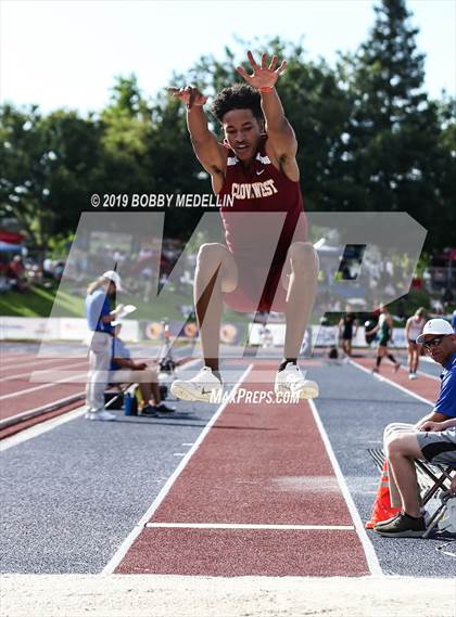 Thumbnail 3 in CIF State Track and Field (Boys) photogallery.
