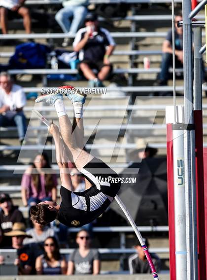 Thumbnail 1 in CIF State Track and Field (Boys) photogallery.