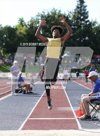 Thumbnail 1 in CIF State Track and Field (Boys) photogallery.