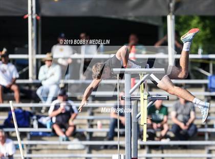 Thumbnail 2 in CIF State Track and Field (Boys) photogallery.