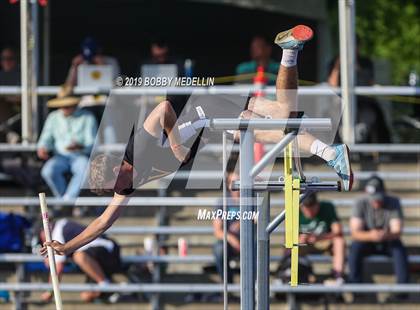 Thumbnail 2 in CIF State Track and Field (Boys) photogallery.