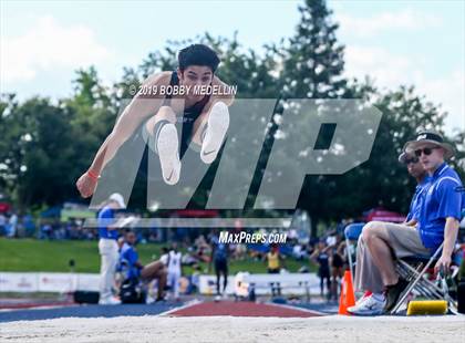 Thumbnail 3 in CIF State Track and Field (Boys) photogallery.