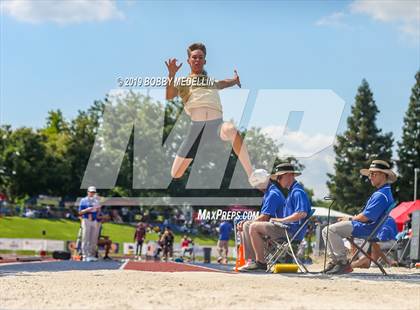 Thumbnail 2 in CIF State Track and Field (Boys) photogallery.