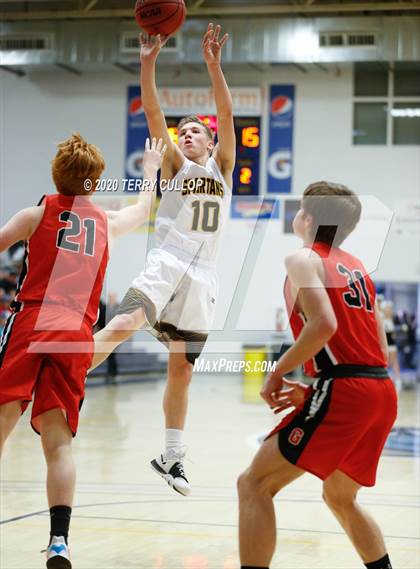 Thumbnail 2 in Grand County vs. Emery (UHSAA 3A 2nd Round Playoff) photogallery.