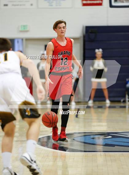 Thumbnail 2 in Grand County vs. Emery (UHSAA 3A 2nd Round Playoff) photogallery.