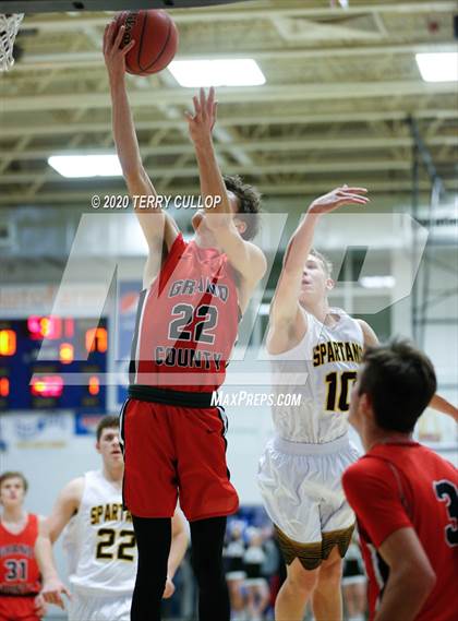 Thumbnail 2 in Grand County vs. Emery (UHSAA 3A 2nd Round Playoff) photogallery.