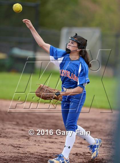 Thumbnail 2 in Cleveland @ Soddy Daisy photogallery.