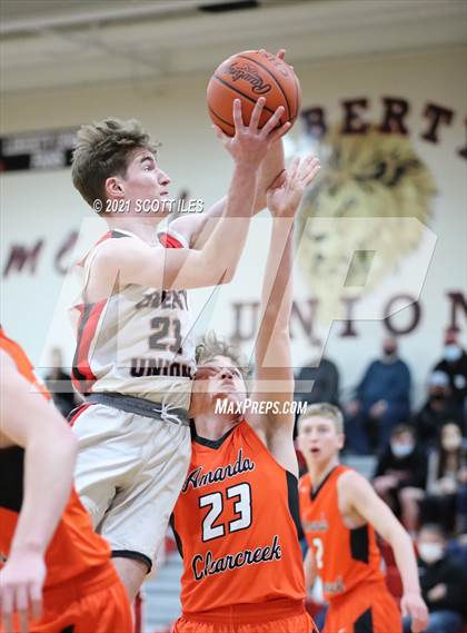 Thumbnail 2 in Amanda-Clearcreek vs Liberty Union (OHSAA D3 Sectional Playoff) photogallery.