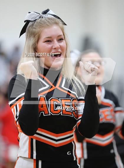 Thumbnail 2 in Amanda-Clearcreek vs Liberty Union (OHSAA D3 Sectional Playoff) photogallery.