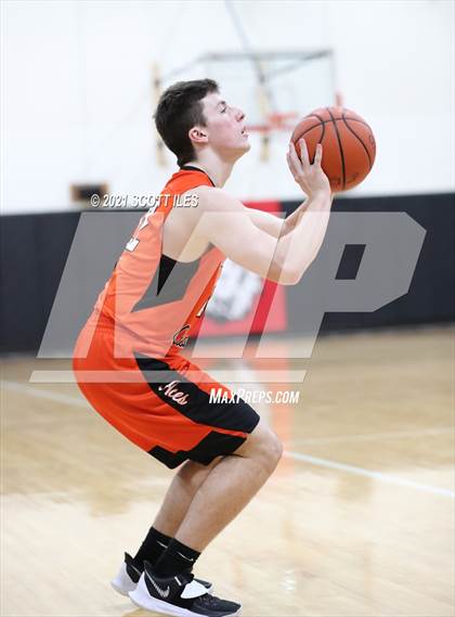 Thumbnail 3 in Amanda-Clearcreek vs Liberty Union (OHSAA D3 Sectional Playoff) photogallery.